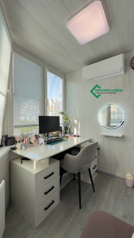 Комната-кабинет на лоджии в доме П-44: после отделки, фото 6